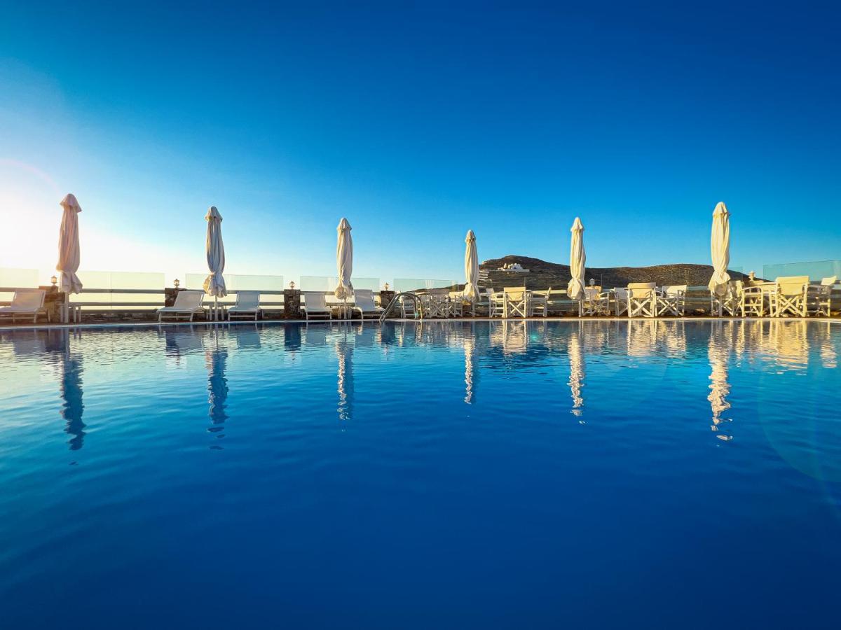 Aspalathras White Hotel Folegandros Town Bagian luar foto