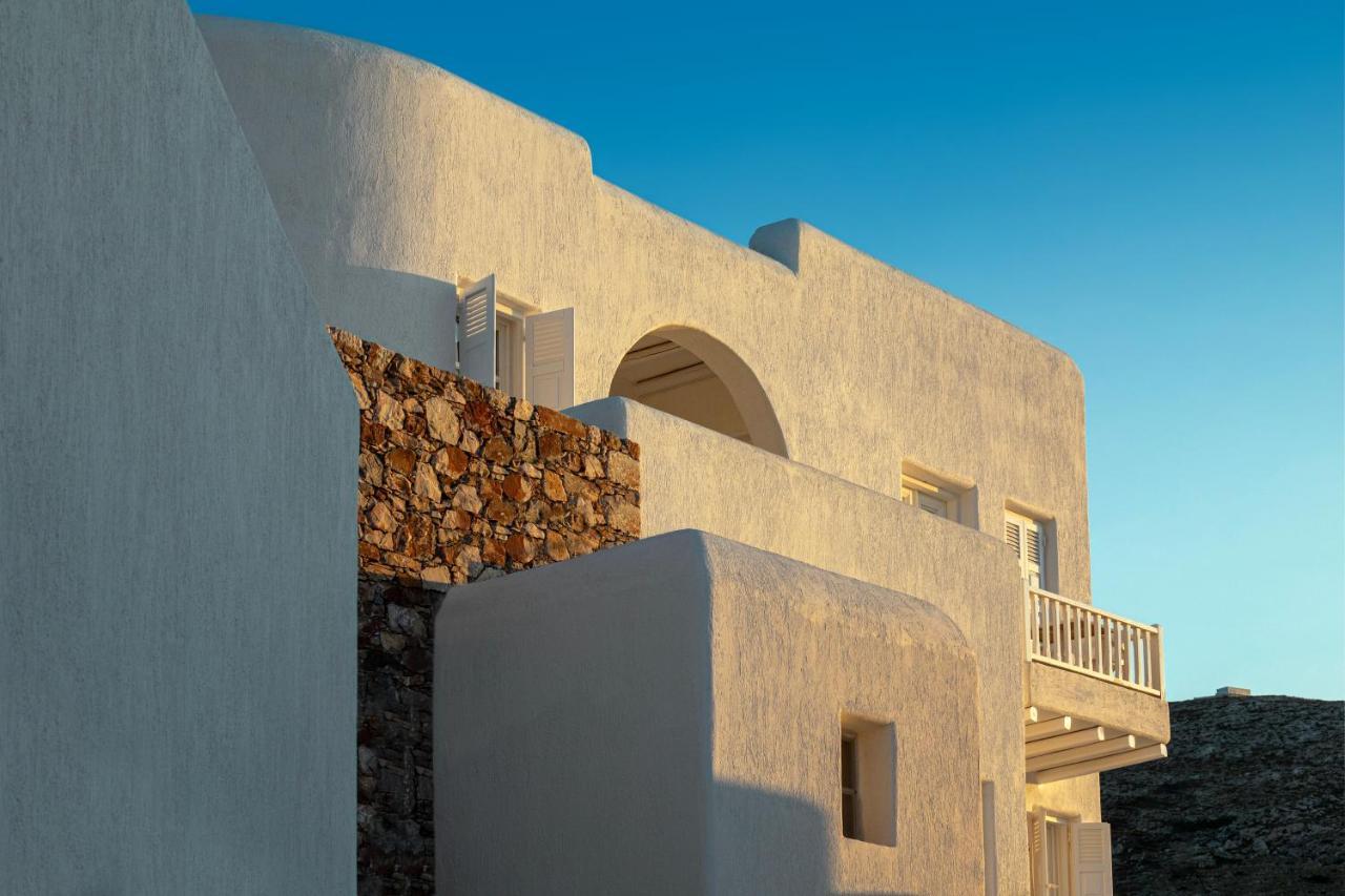 Aspalathras White Hotel Folegandros Town Bagian luar foto