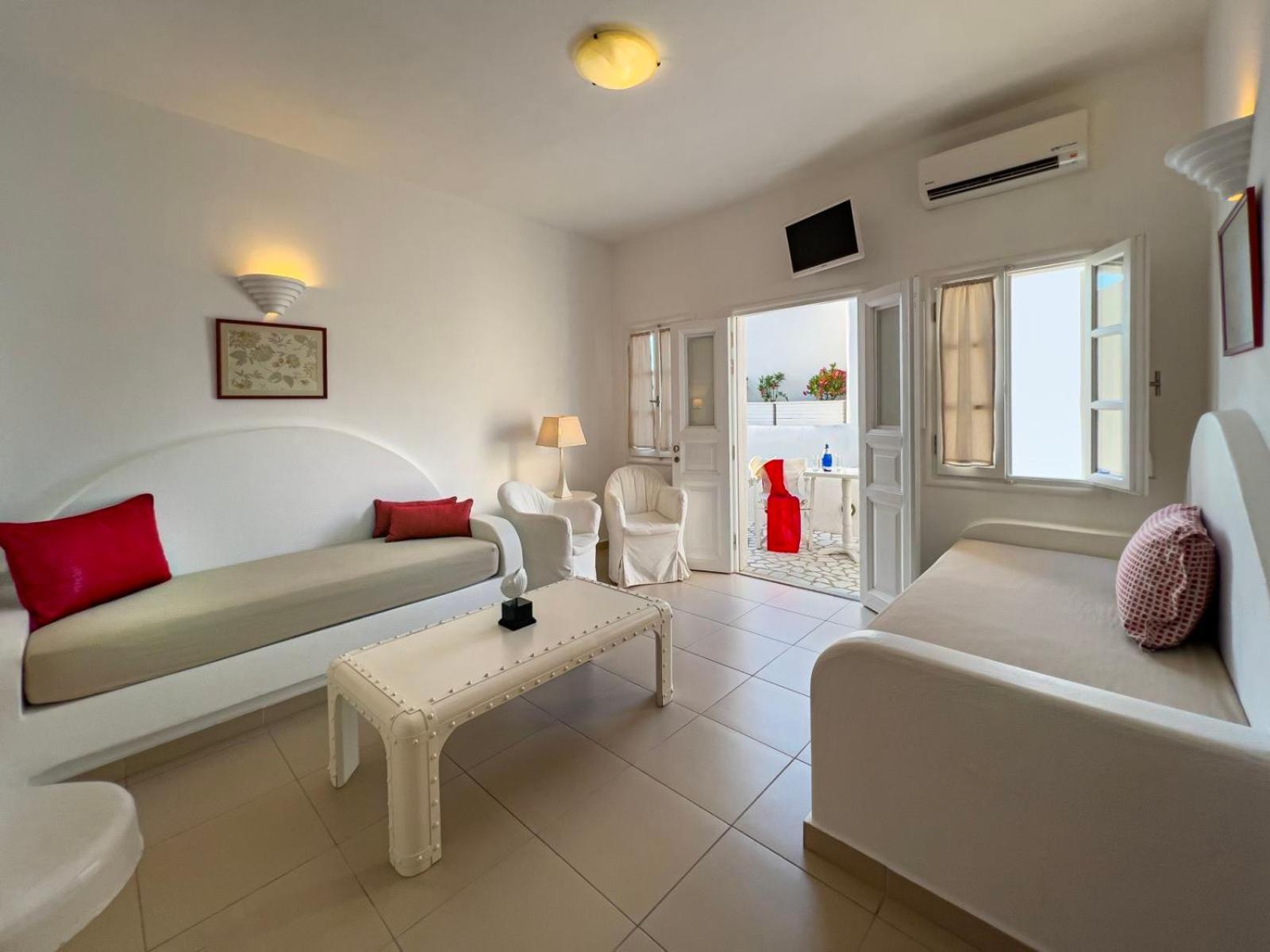 Aspalathras White Hotel Folegandros Town Bagian luar foto