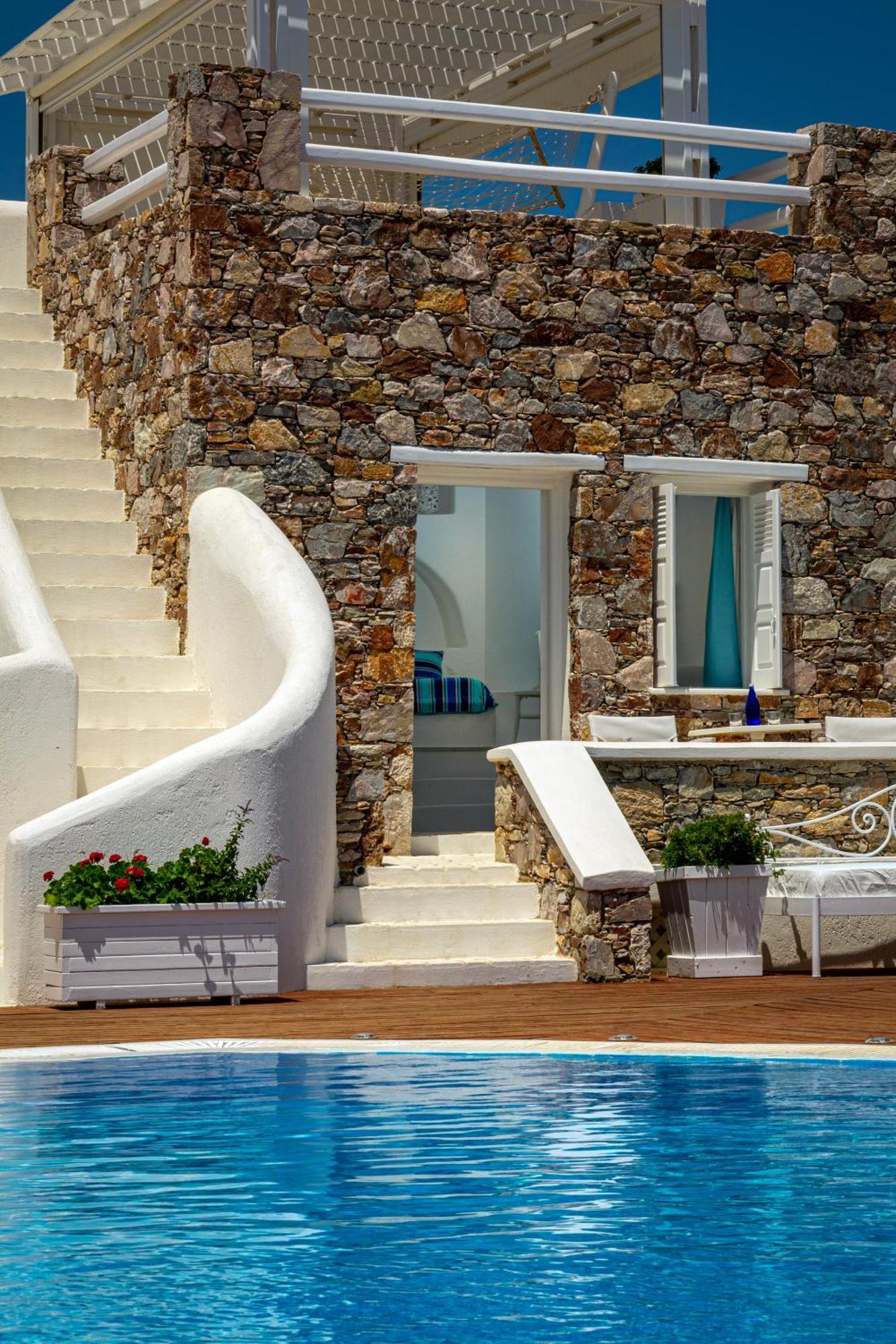 Aspalathras White Hotel Folegandros Town Bagian luar foto