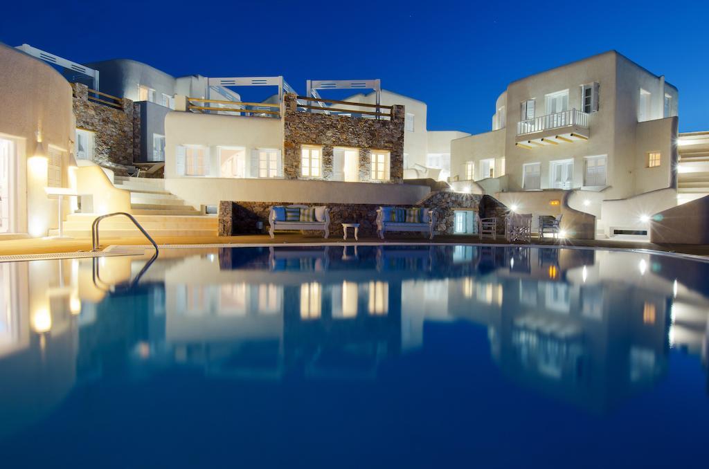 Aspalathras White Hotel Folegandros Town Bagian luar foto