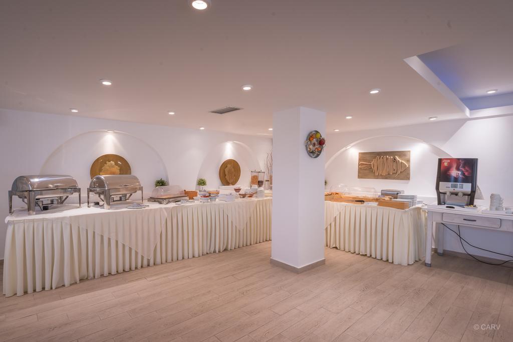 Aspalathras White Hotel Folegandros Town Bagian luar foto