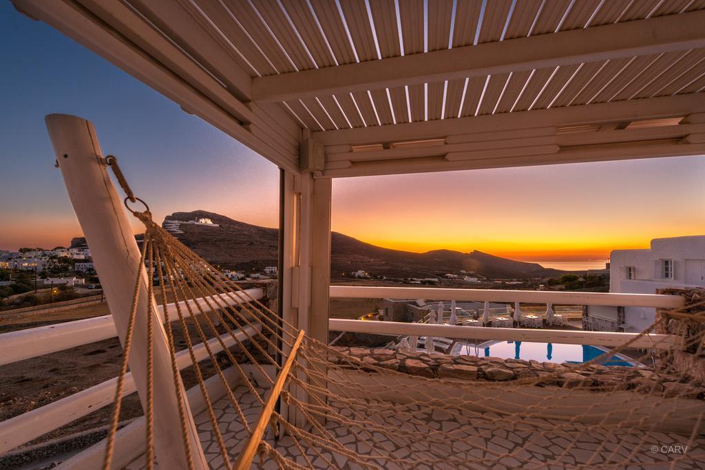 Aspalathras White Hotel Folegandros Town Bagian luar foto