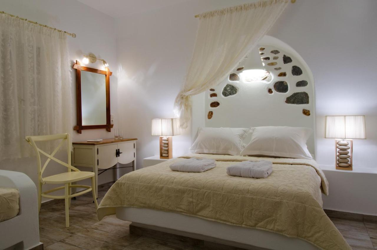 Aspalathras White Hotel Folegandros Town Bagian luar foto