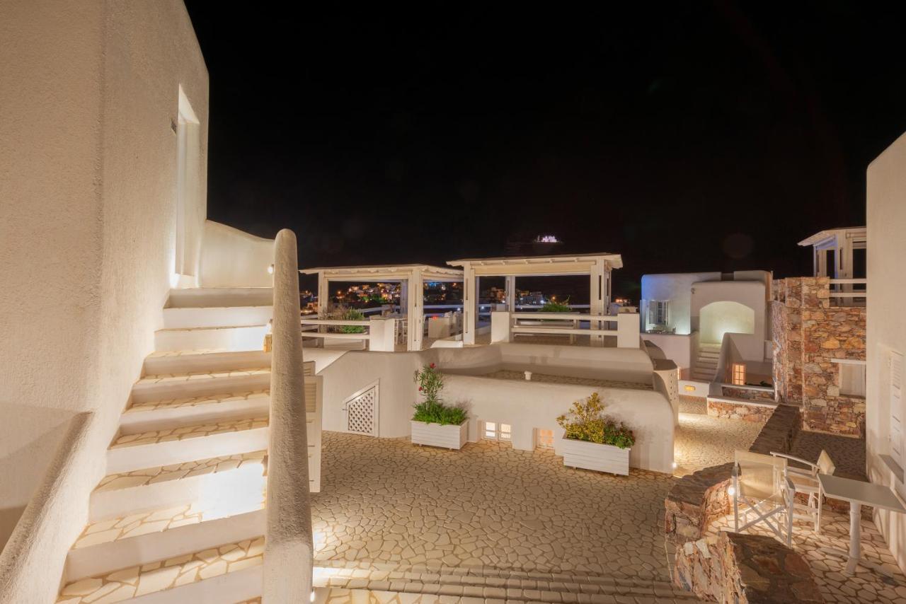 Aspalathras White Hotel Folegandros Town Bagian luar foto
