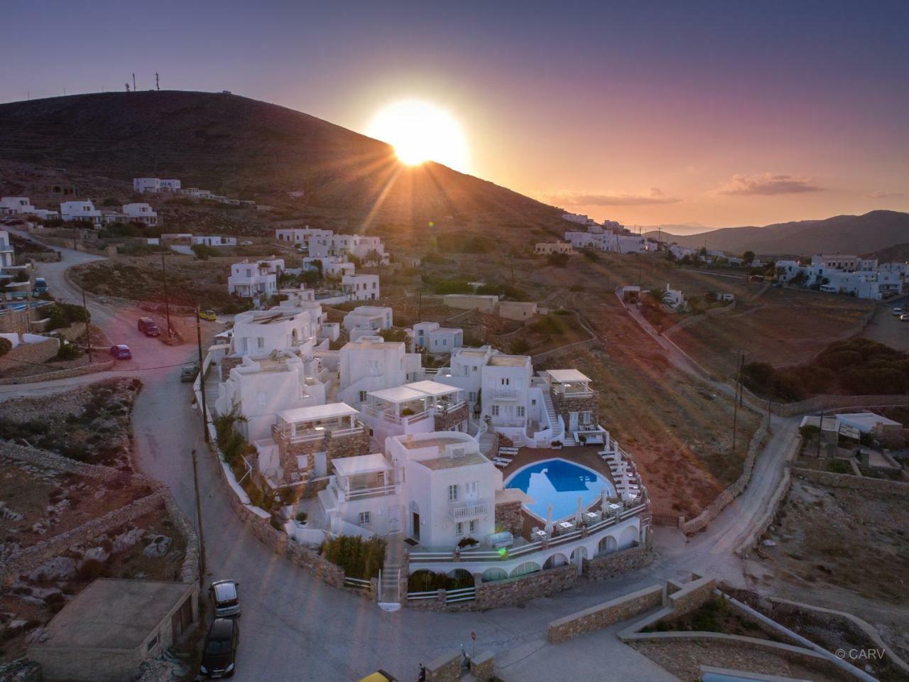 Aspalathras White Hotel Folegandros Town Bagian luar foto